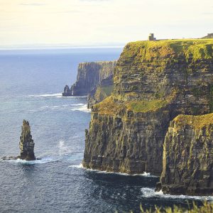Acantilados de Moher y torre