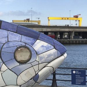 Monumento Fish de Belfast
